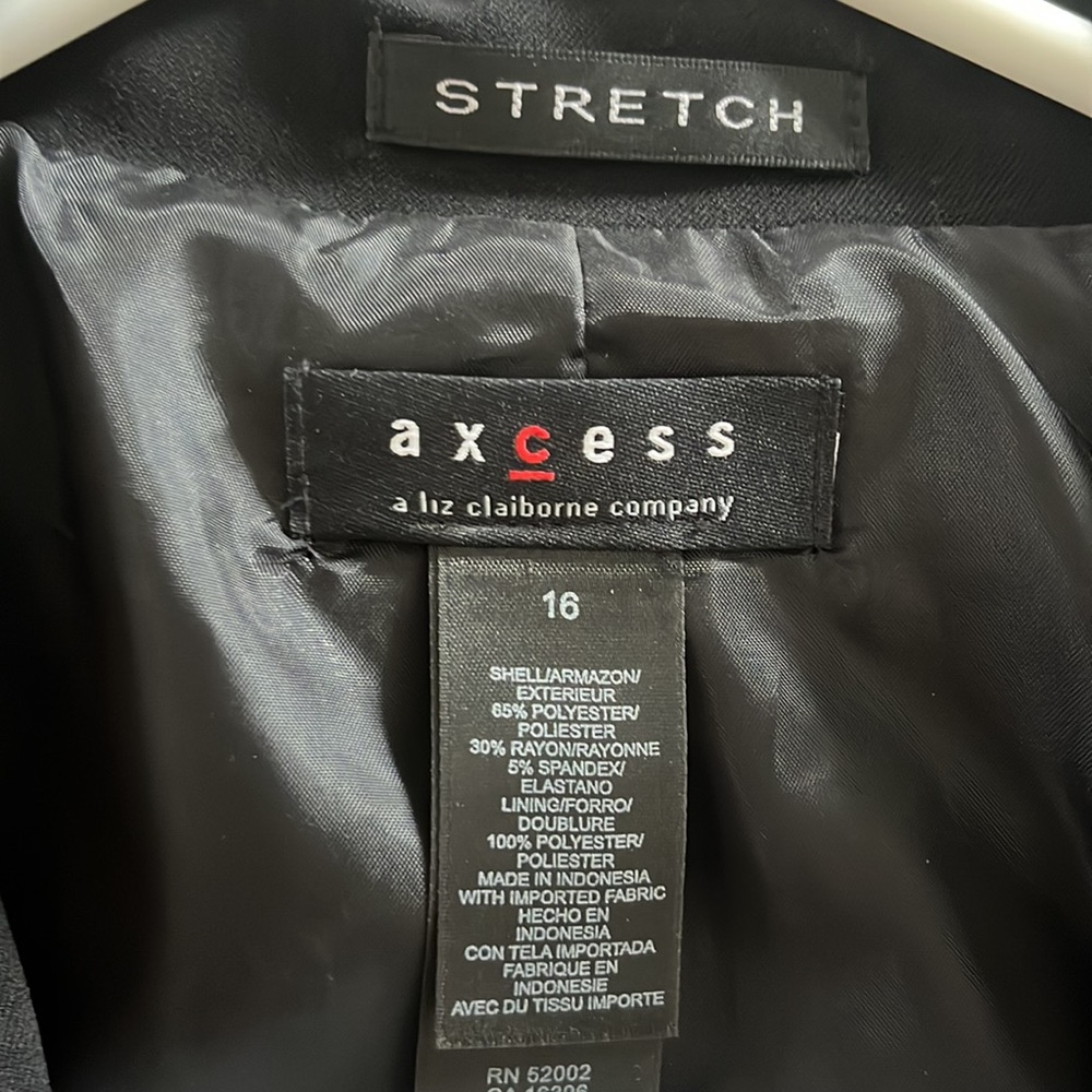Axcess Suit Jacket - Picture 2 of 2